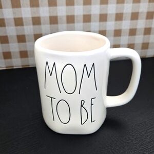 Rae Dunn MOM To BE Mug ☆ NEW ☆